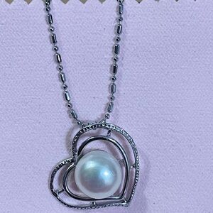 Sterling Silver White South Sea Heart Pendant Necklace with Pearl